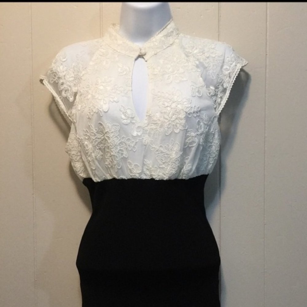Lucy & Co Embroidered Black & White Sleeveless Top